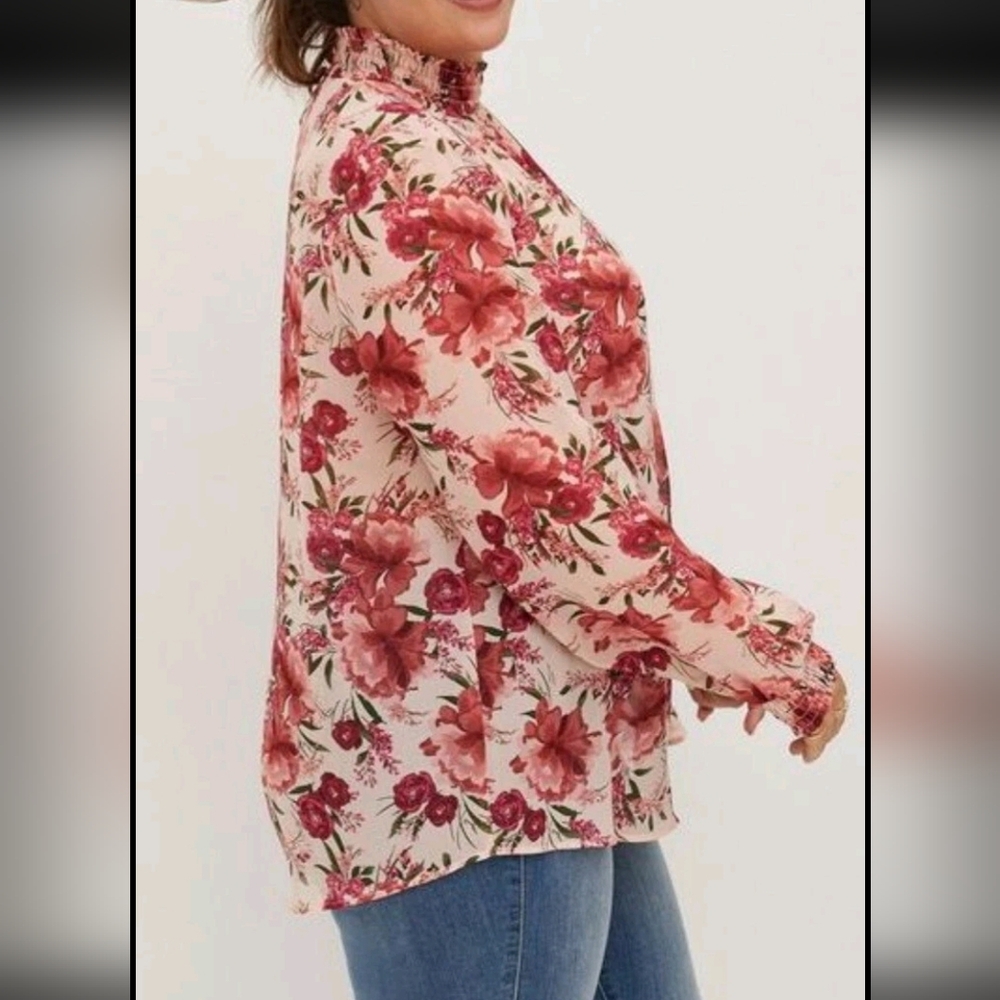 Torrid Floral Rose Smocket Mockneck Blouse Top Chiffon Long Sleeve Size 3 3X
